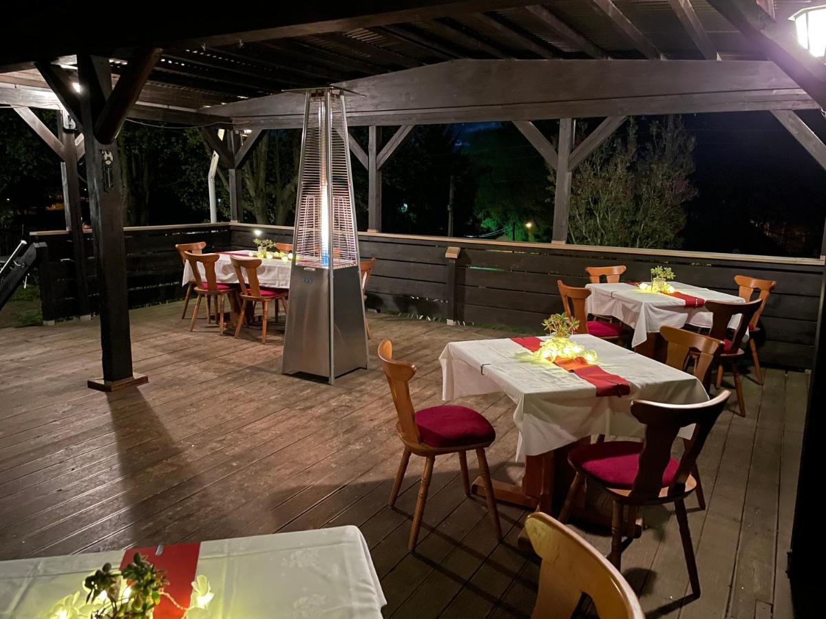Pension & Gaststaette Bauernstube Heinsdorfergrund Dış mekan fotoğraf